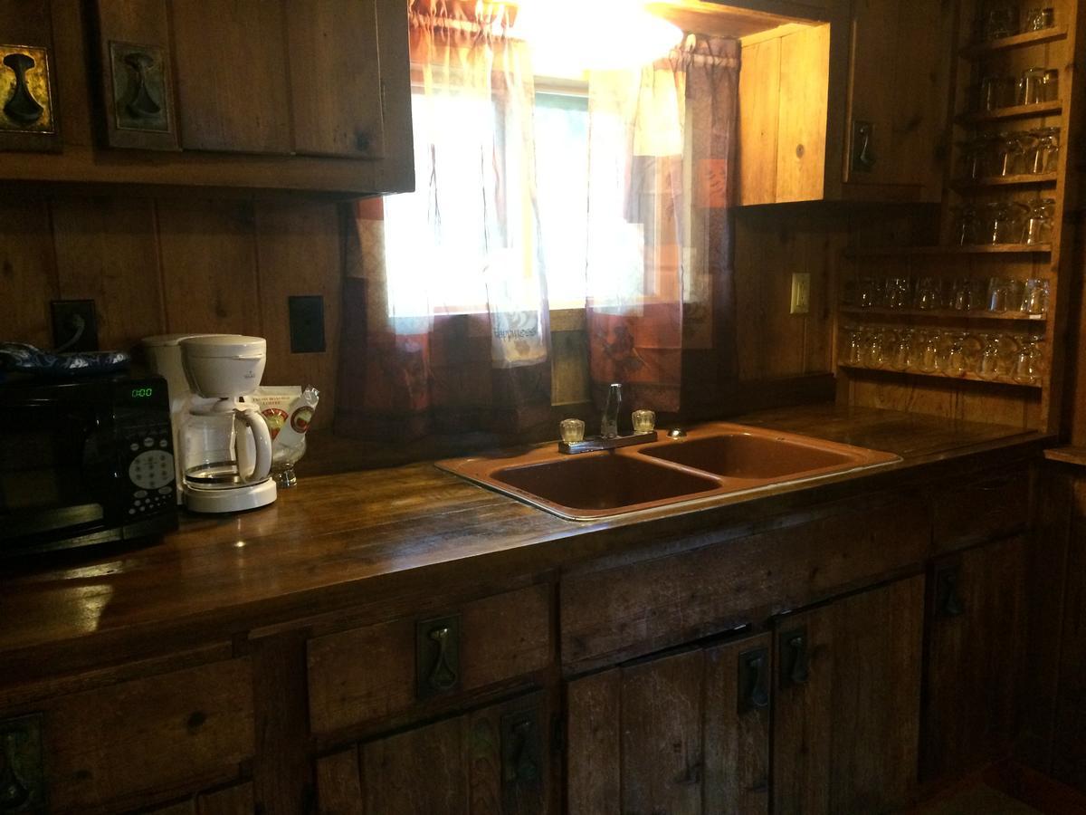 Alpine Motel Branch Екстериор снимка
