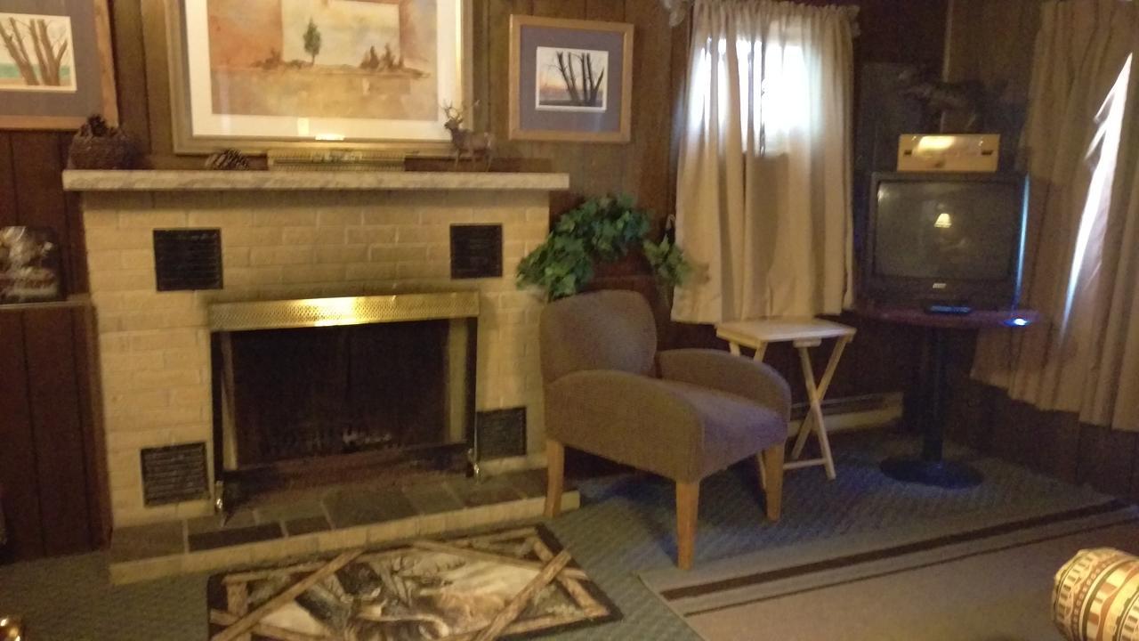 Alpine Motel Branch Екстериор снимка