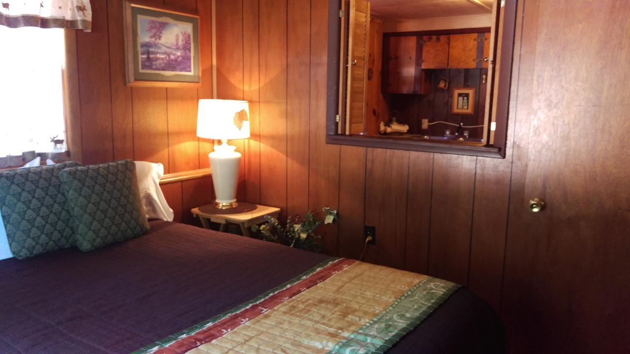 Alpine Motel Branch Екстериор снимка