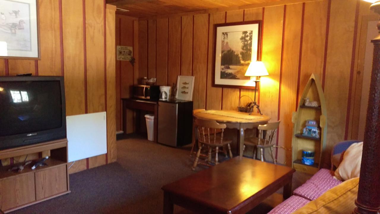 Alpine Motel Branch Екстериор снимка