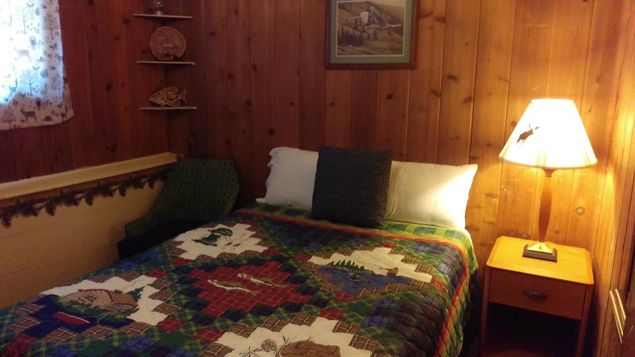 Alpine Motel Branch Екстериор снимка
