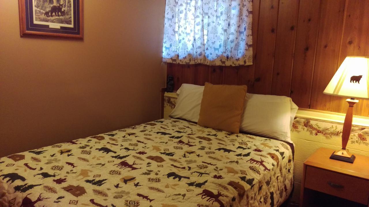 Alpine Motel Branch Екстериор снимка